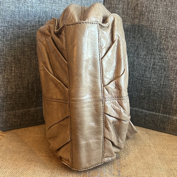 Hobo Shoulder Bag - Picture 15 of 16